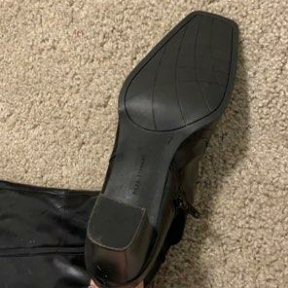 Boots - Picture 5 of 5
